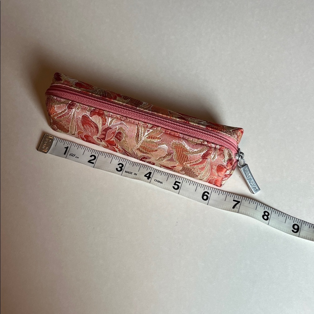Mary Kay New Beauty Fix Kit With A Pretty Pink Zippered Pouch - Picture 4 of 4